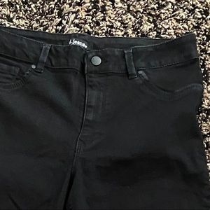 Women’s Black Jeans